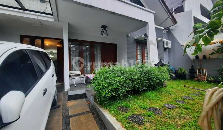 Dijual Rumah 1 1/2 Lantai di Lebak Bulus Indah. Unfurnished.