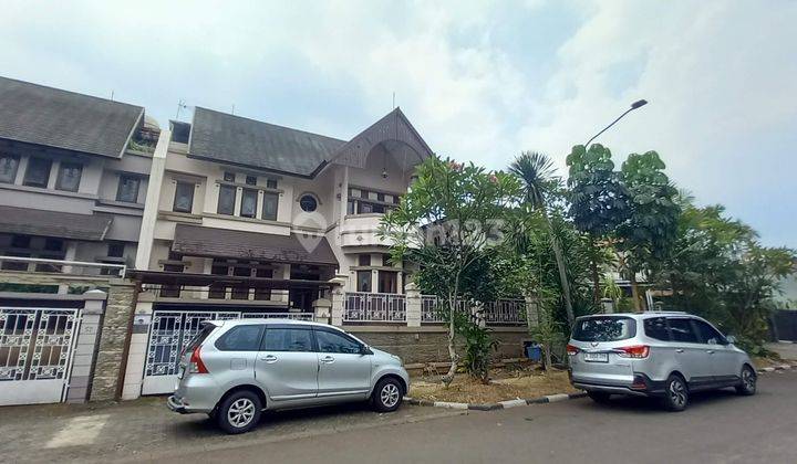 Rumah Bagus di Jupiter Raya Villa Cinere Mas, Jakarta Selatan 1