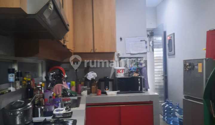 Nice House in Bona Indah. Has a Rooftop. Unfurnished 2