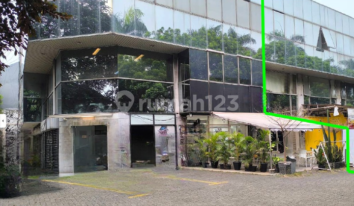 Ruko Gandeng 3,5 Lantai di Bona Indah. Hook. Parkir Luas. Ruko Gandeng 3,5 Lantai di Bona Indah. Hook. Parkir Luas.