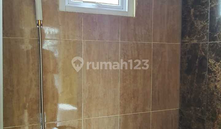Dijual Rumah Bagus dan Renovated di Cinere. Unfurnished. 2
