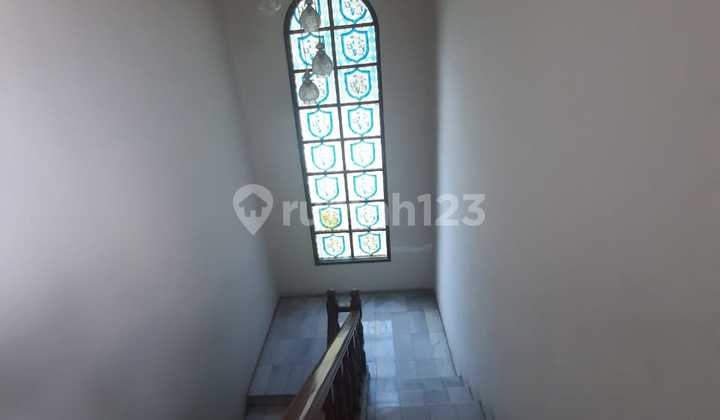 Rumah Apik 2 Lantai di Komplek Strategis, Lebak Bulus. 2