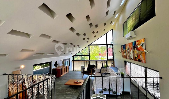 For Sale Rumah Cantik Dan Mewah , 3 Lantai Di Semarang Jawa Tengah 2