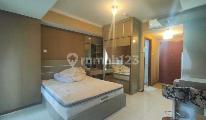 UNIT BAGUS.. TYPE STUDIO FULL FURNISHED LANTAI RENDAH VIEW POOL @ ROYAL MEDITERANIA GARDEN 