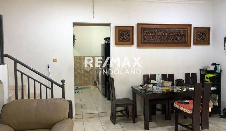 JUAL RUMAH 2,5 LANTAI (10 x 15) SEMI FURNISHED @ TAMAN SEMANAN INDAH, JAKARTA BARAT 2