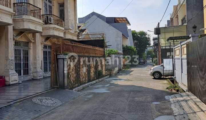Disewakan Rumah 3,5 Lantai Hoek Strategis Di Taman Ratu Duri Kepa Jakarta Barat 2