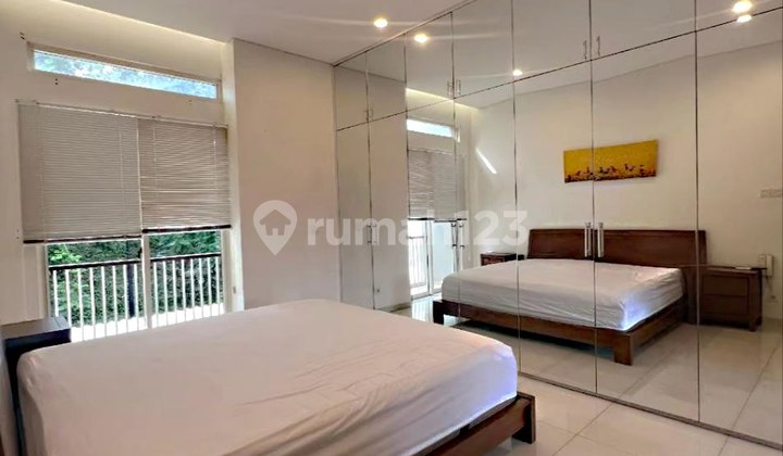 Rumah Dalam Komplek Serenia Hills Cluster Ultimate, Lebak Bulus Jakarta Selatan Rumah Dalam Komplek Serenia Hills Cluster Ultimate, Lebak Bulus Jakarta Selatan