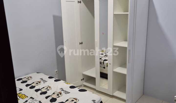 Disewakan 2 Kamar Furnished Lantai Rendah Di Apt Medit 2, Central Park Jakarta Barat 2