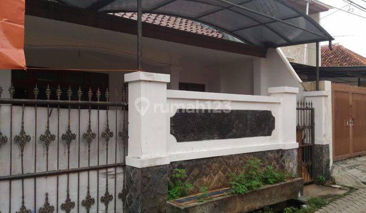 Rumah Hitung Tanah di Jl. Kencana Daerah Segitiga Mas  2