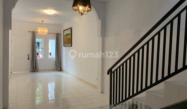 Rumah Cantik Minimalis SHM di Raffles Hills Cibubur 2