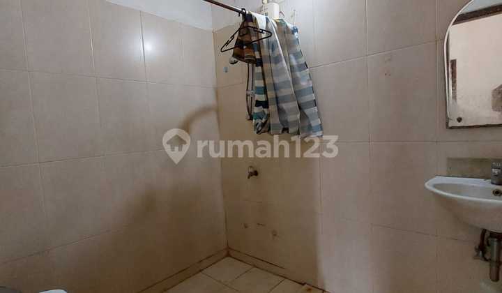 Rumah hoek lokasi premium depan taman di pisok bintaro Jaya  2