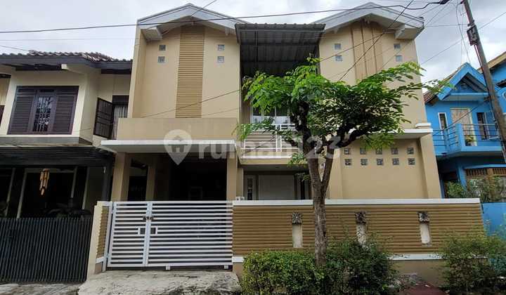 Rumah Cantik Bagus Siap Huni di Bintaro