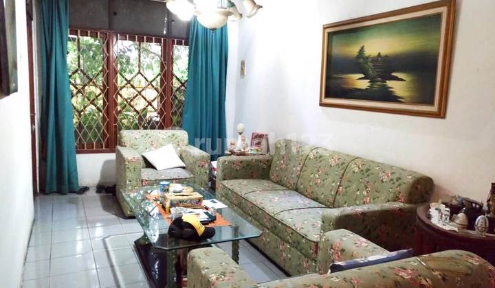Rumah siap huni dengan Lokasi Strategis di Cipadu  2