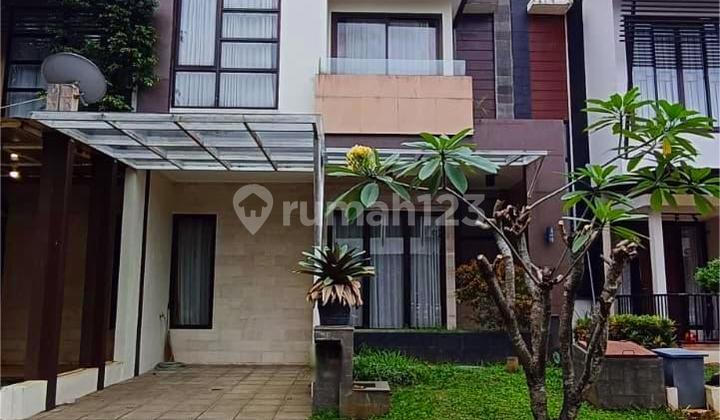 Beautiful House Ready to Live in Discovery Bintaro Area with a Comfortable and Strategic Environment.