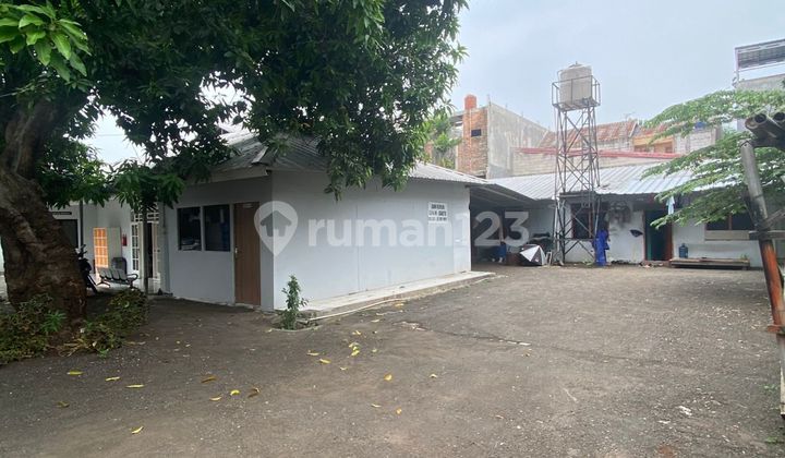 Rumah dengan luas tanah yang besar cocok untuk investasi di Condet Jakarta Timur