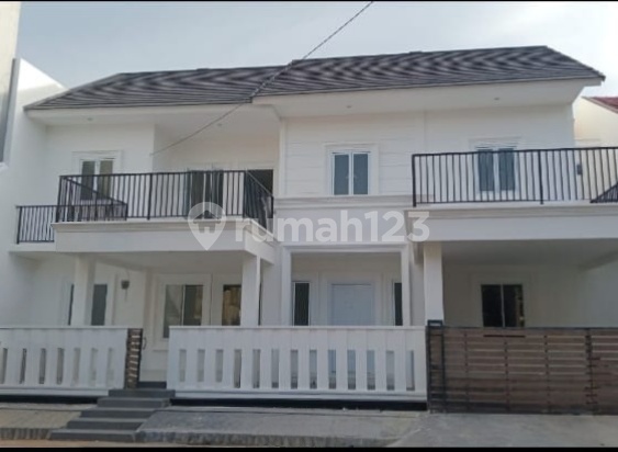 Rumah 2 Lantai Siap Huni di Villa Melati Mas Serpong Rumah 2 Lantai Siap Huni di Villa Melati Mas Serpong