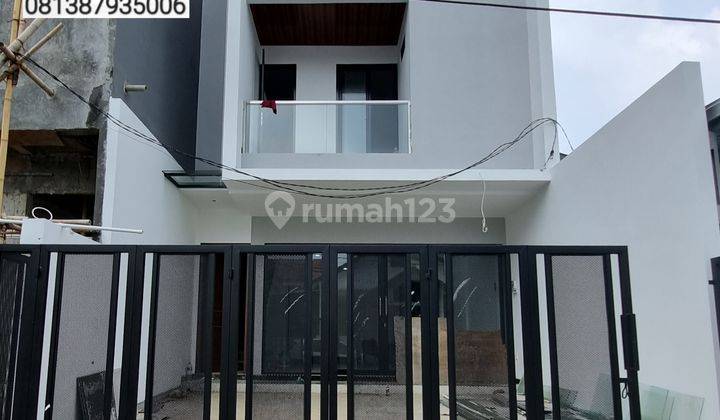 Rumah baru 3 lantai di villa melati mas serpong 1