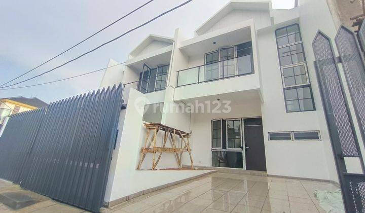 Dijual rumah baru 2 lantai di villa melati mas serpong 2