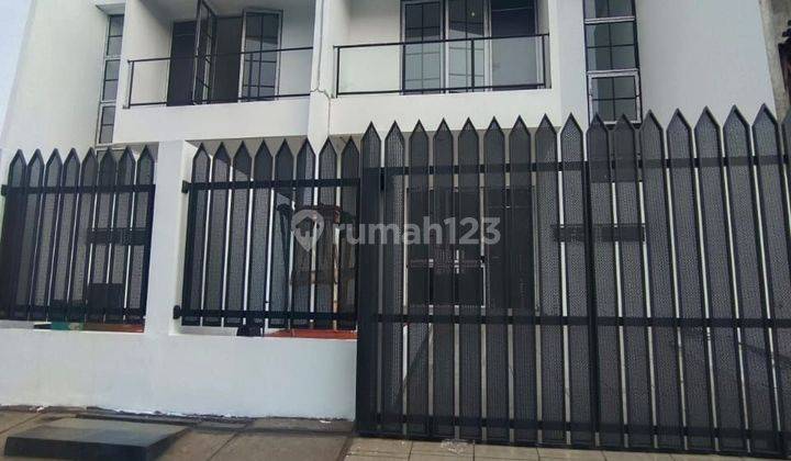 Dijual rumah baru 2 lantai di villa melati mas serpong 1