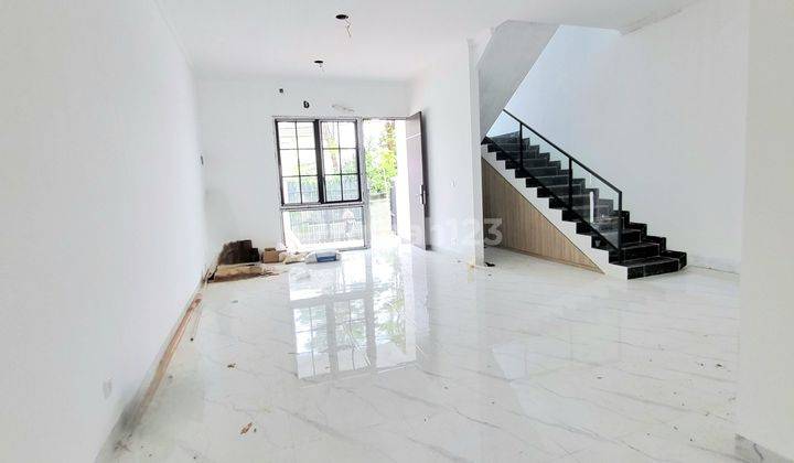 Dijual rumah baru 2 lantai di villa melati mas serpong 2