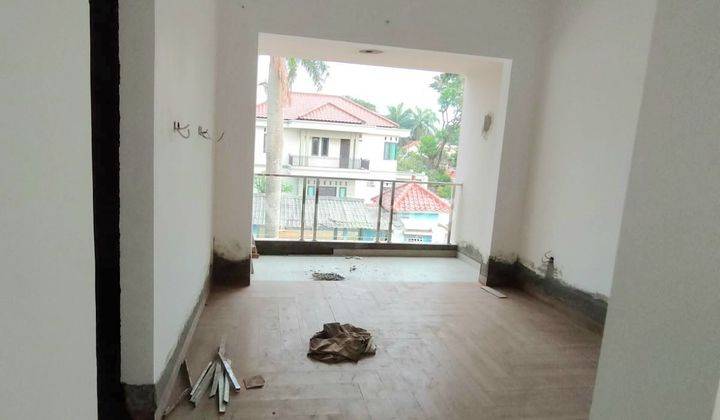 Dijual rumah baru 2 lantai di regency melati mas 2