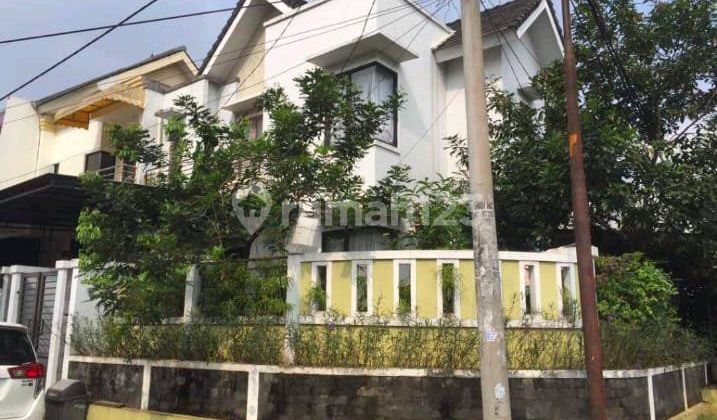 Rumah 2 Lantai Posisi Hook Di Bsd Nusa Loka
