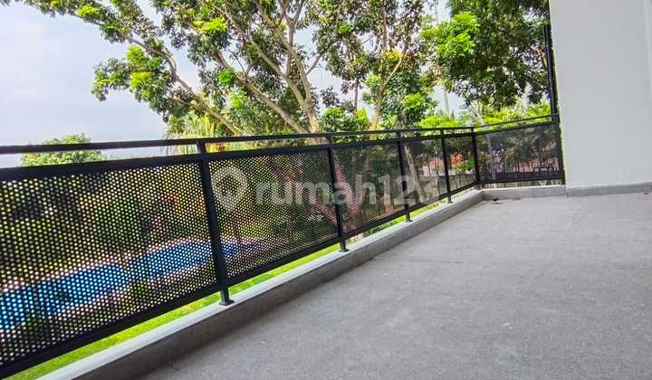 3-Storey Luxury House in Alam Sutera Serpong 2