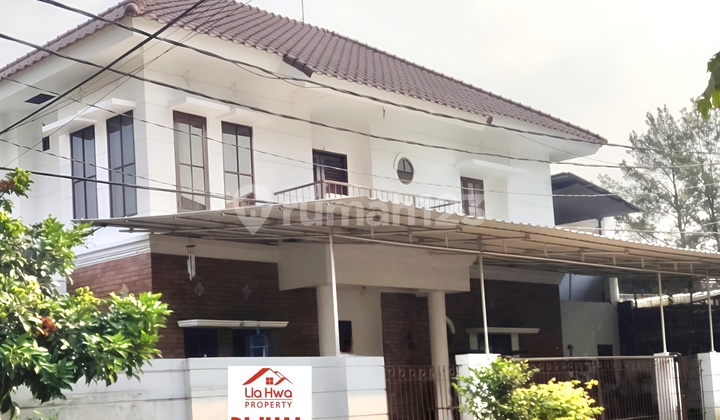 Rumah 2 1/4 Lantai Di Villa Melati Mas