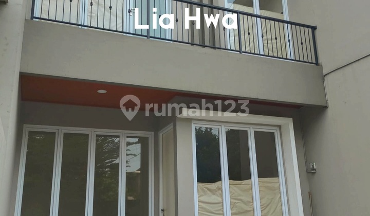 Rumah 2 Lantai Disewakan di Melati Mas Serpong Rumah 2 Lantai Disewakan di Melati Mas Serpong