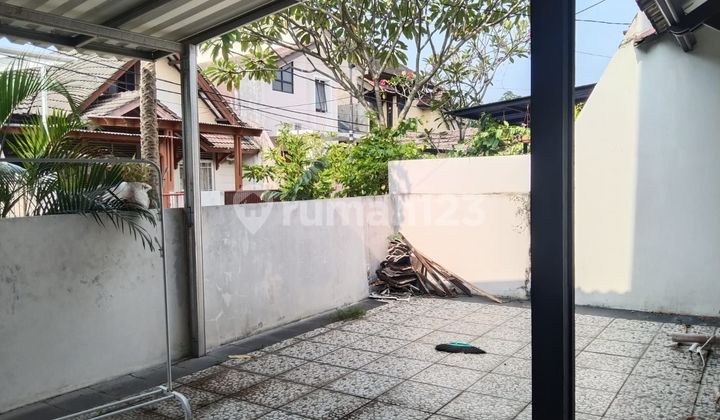 1.25 Story House in Villa Melati Mas Serpong Housing Complex 2