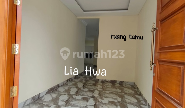 Rumah Mewah 2,5 Lantai Di Bsd Puspita Loka 2