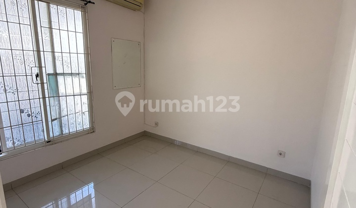 Rumah 2 Lantai Rapih Di Residence One Bsd 2