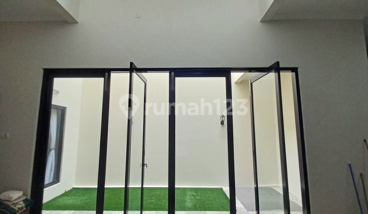 Dijual Rumah Cantik 2 Lantai Di Bsd Kencana Loka  2