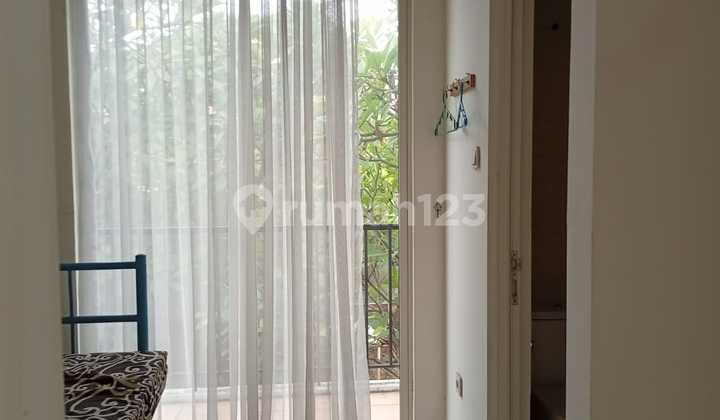 Rumah 2 Lantai Posisi Huk Di Bsd Residence One 2