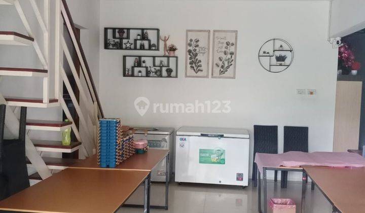 Rumah 1 lantai dengan row jalan lebar di Villa Melati Mas Serpong 2