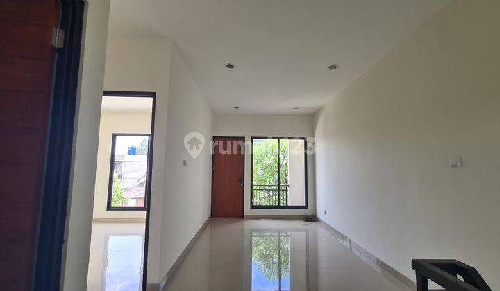 Rumah 2 Lantai Di Perumahan Serpong Park Bsd 2