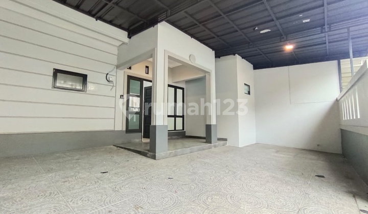Rumah 2 Lantai di Villa Melati Mas Serpong 2