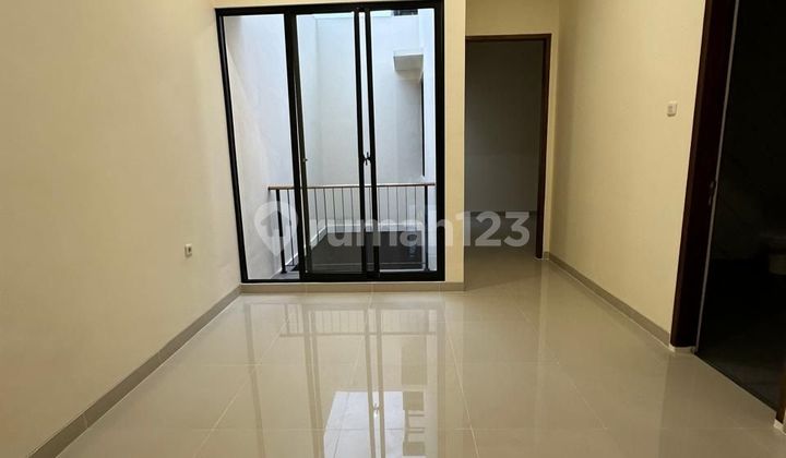 Rumah Baru 2 Lantai Di Alam Sutera Serpong 2