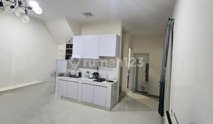 Rumah 1,5 Lantai Di Melati Mas Serpong 2