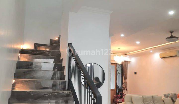 Rumah 2 Lantai Full Furnish Di Melati Mas Serpong 2