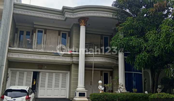 Rumah Mewah Dalam Komplek Elite Bagus HGB