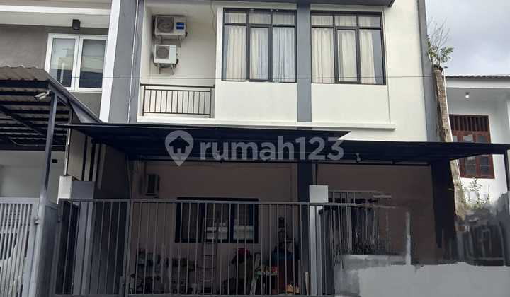Rumah Bagus 3 Lantai