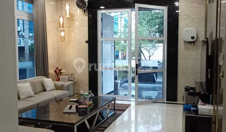 Rumah Bagus 2,5 Lantai