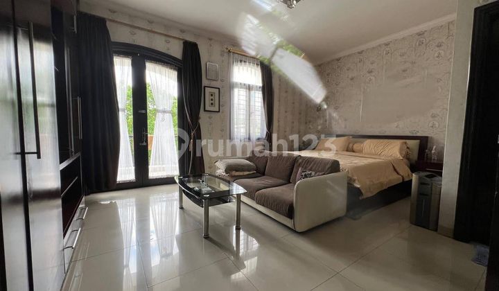 Rumah Bagus Dalam Komplek Elite