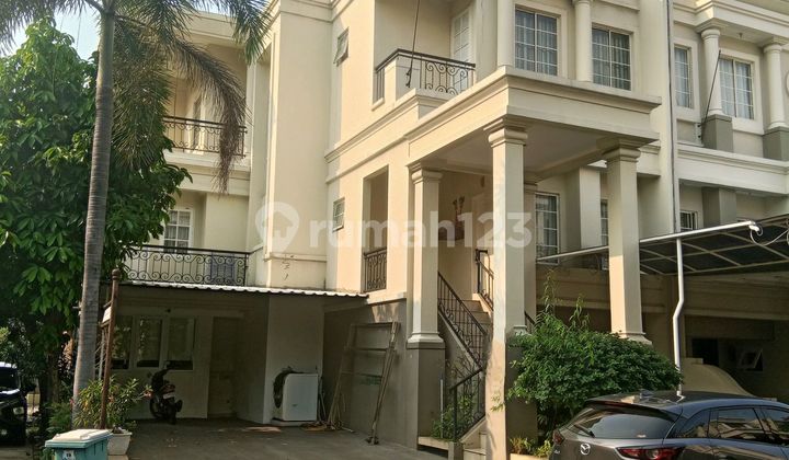 Rumah Bagus Dalam Komplek Elite 1