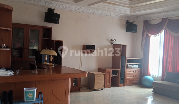 Rumah Bagus 3,5 Lantai 2