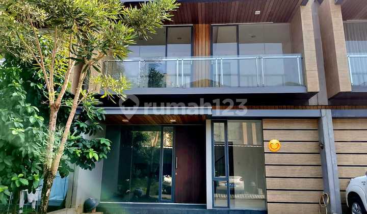 Selling Beautiful House In Golden Stone Gading Serpong Cheap Rarely Available