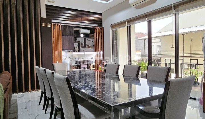 House for Rent Can be Used as Office on Mangga Duri Street, Kepa, Cheap, Rarely Available 1