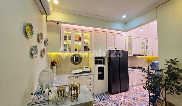 Cool House in Jagakarsa, South Jakarta. 2