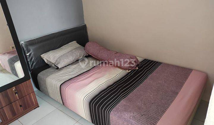 Di jual cepat Rumah kos Murah aktif,Bangunan 2 Lt siap huni ,bersih terawat jarang ada!Cck U/invest 2